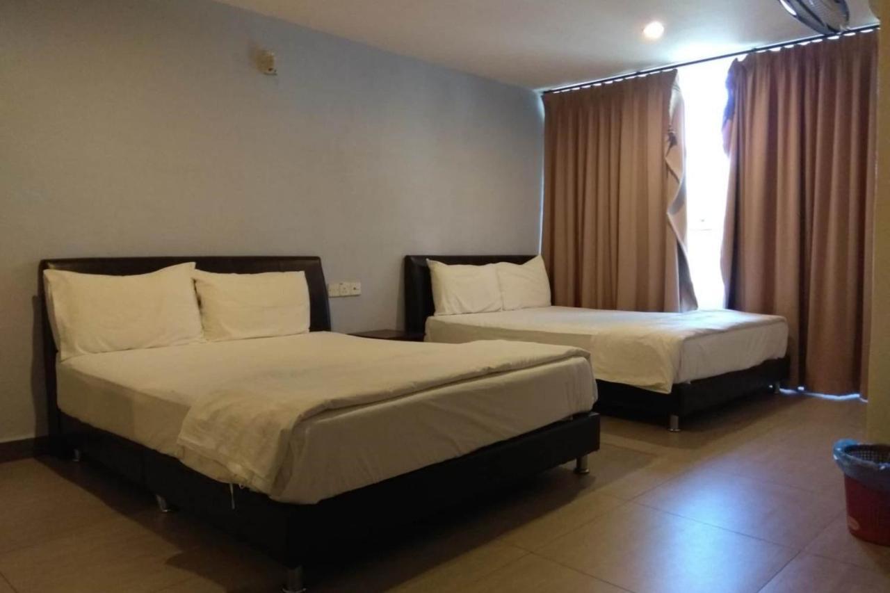 Oyo 90021 Star View Hotel Kampong Batu Tiga Extérieur photo